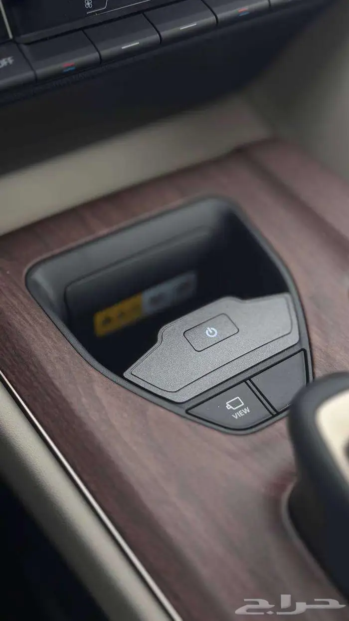 تيوتا كراون بريميوم 10