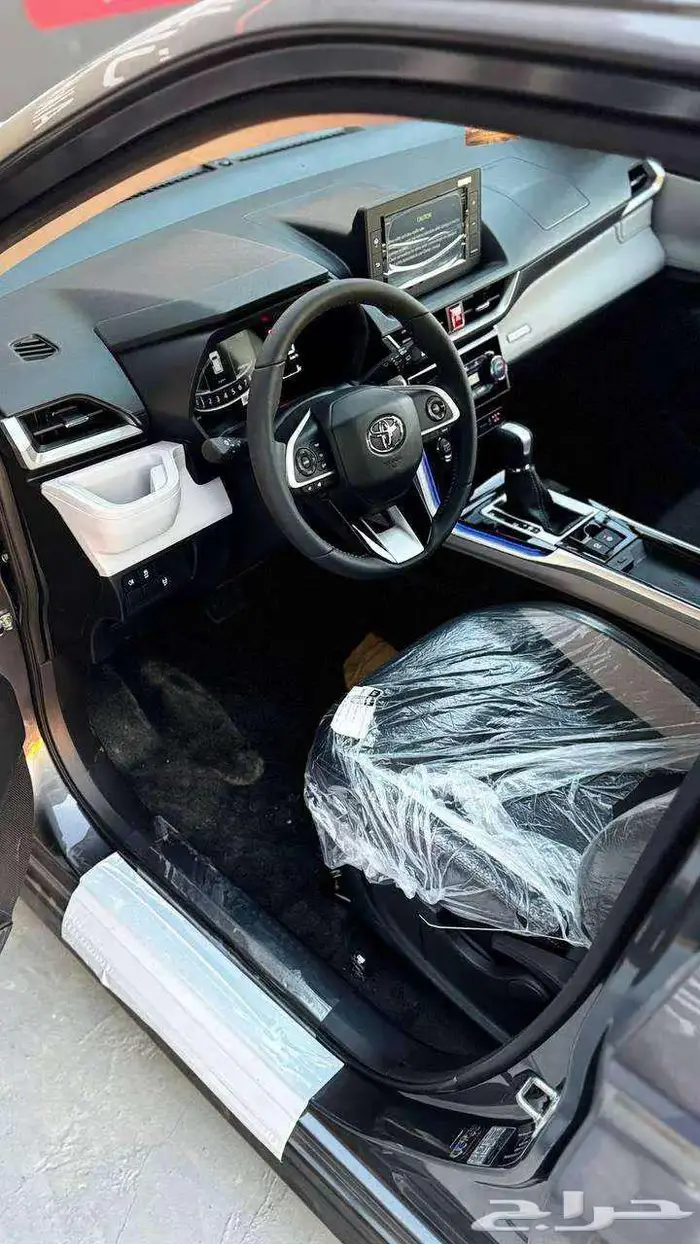 تويوتا فيلوز موديل 2025 لدى الخضر لسيارات - فرع الجملة 5