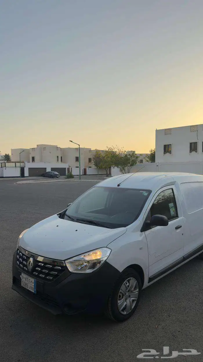 مغسلة سيارات متنقلة للتقبيل في الهيئة الملكية 7