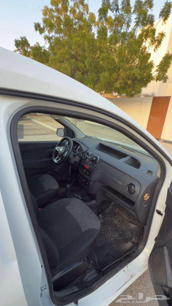 مغسلة سيارات متنقلة للتقبيل في الهيئة الملكية 6