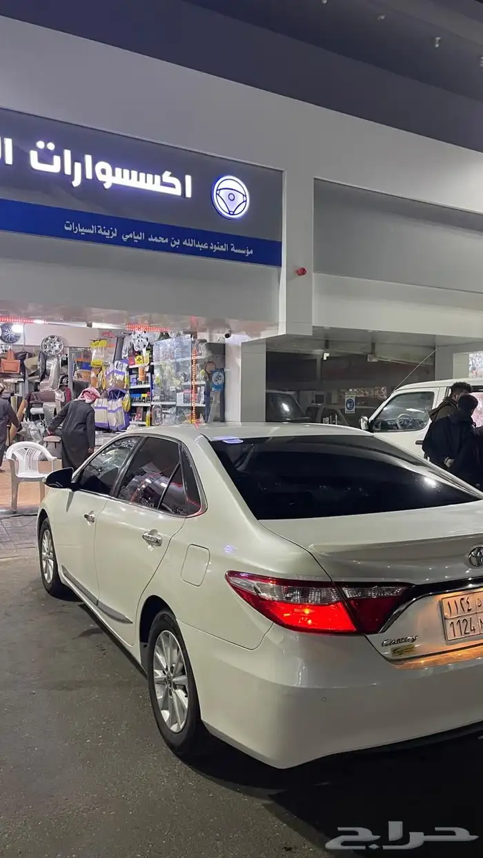 كامري للبيع 2016 ستاندر 8