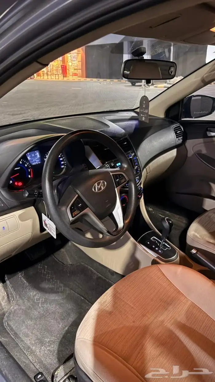 للبيع اكسنت 2017 7