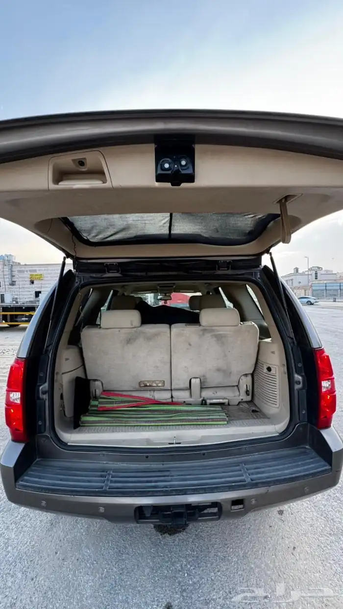 سيارة تاهو للبيع 1