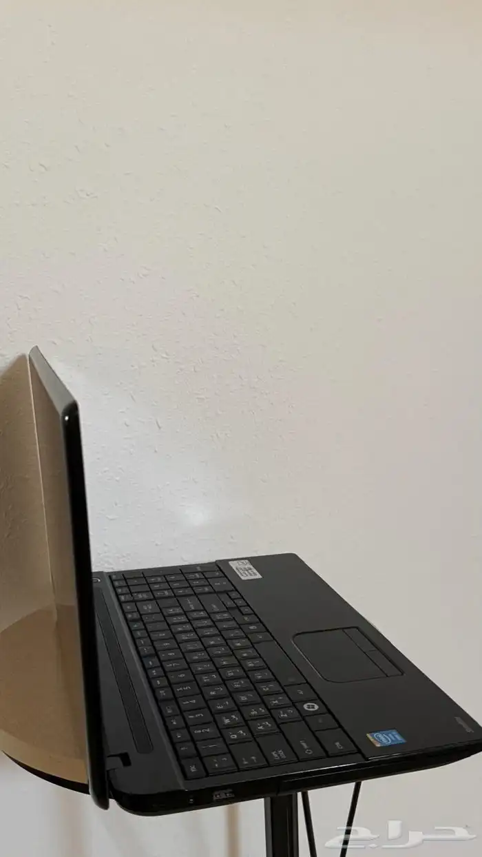 للبيع لاب توب توشيبا نظيف بمواصفات ممتازة 5
