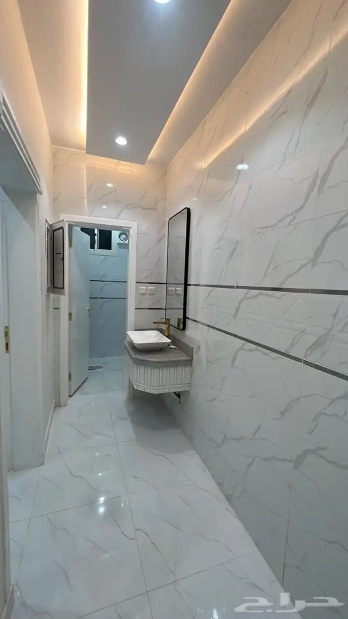 بيع ملحق حي الريان 410 الفف 0