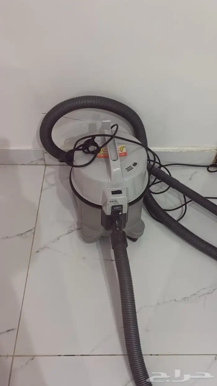 مكنسه كهربائيه 100 ريال 0