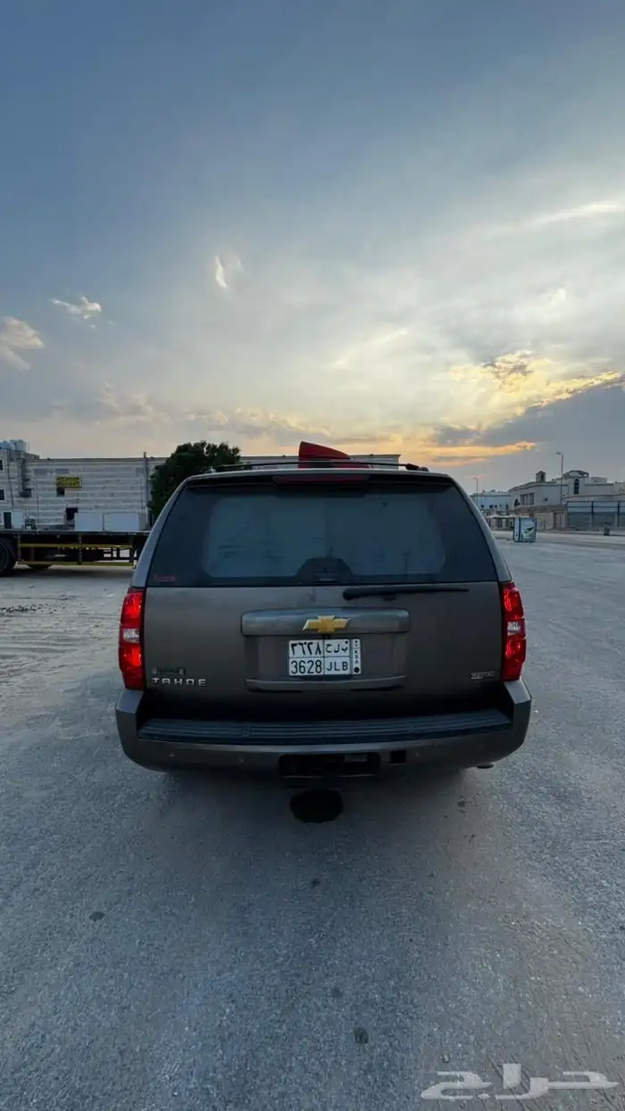 سيارة تاهو للبيع 3