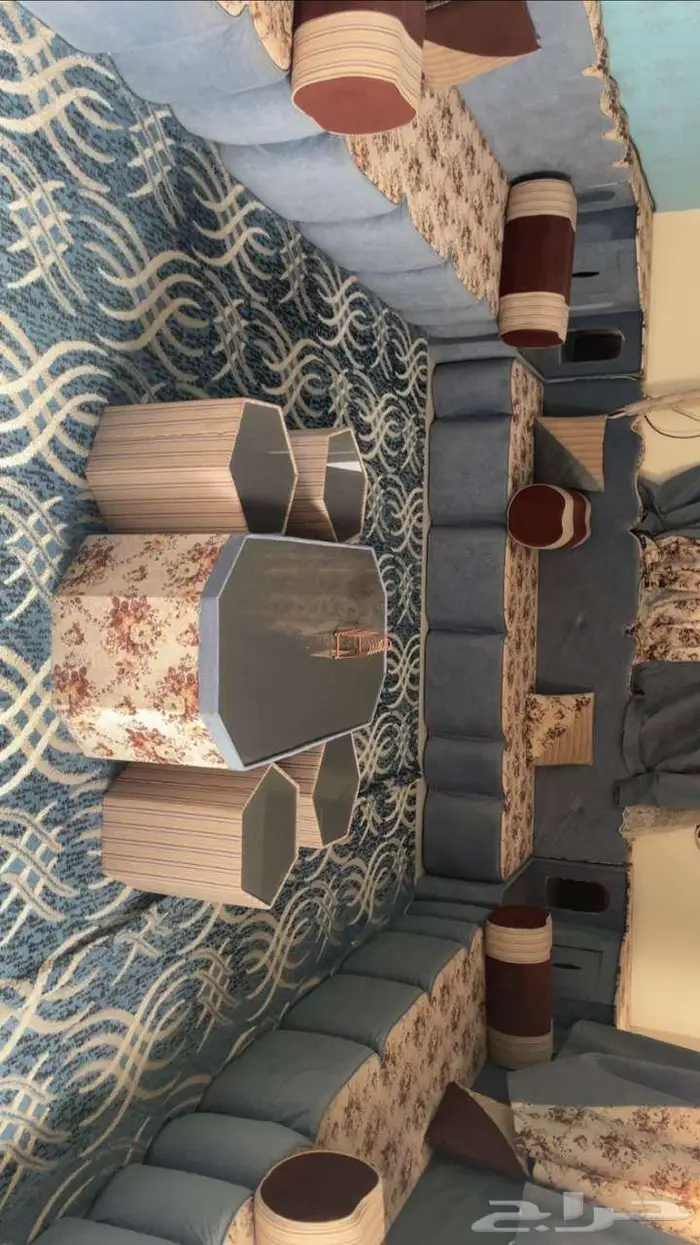 للبيع مجلس بيع سمح. 0