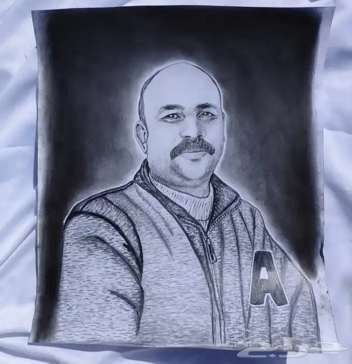 رسام فنان تشكيلي 1