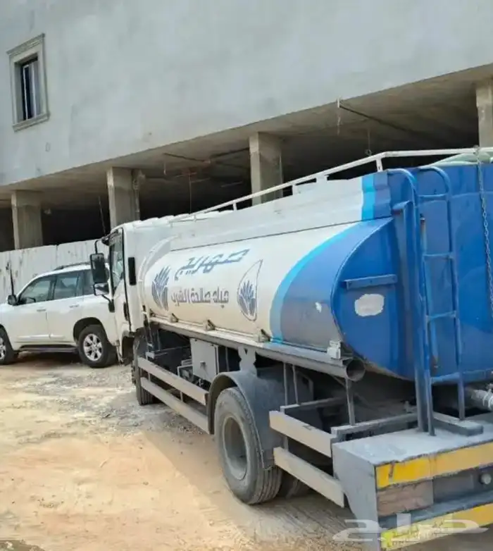 وايت أيسوزو 2016 للأجار الشهري 6 طن 1