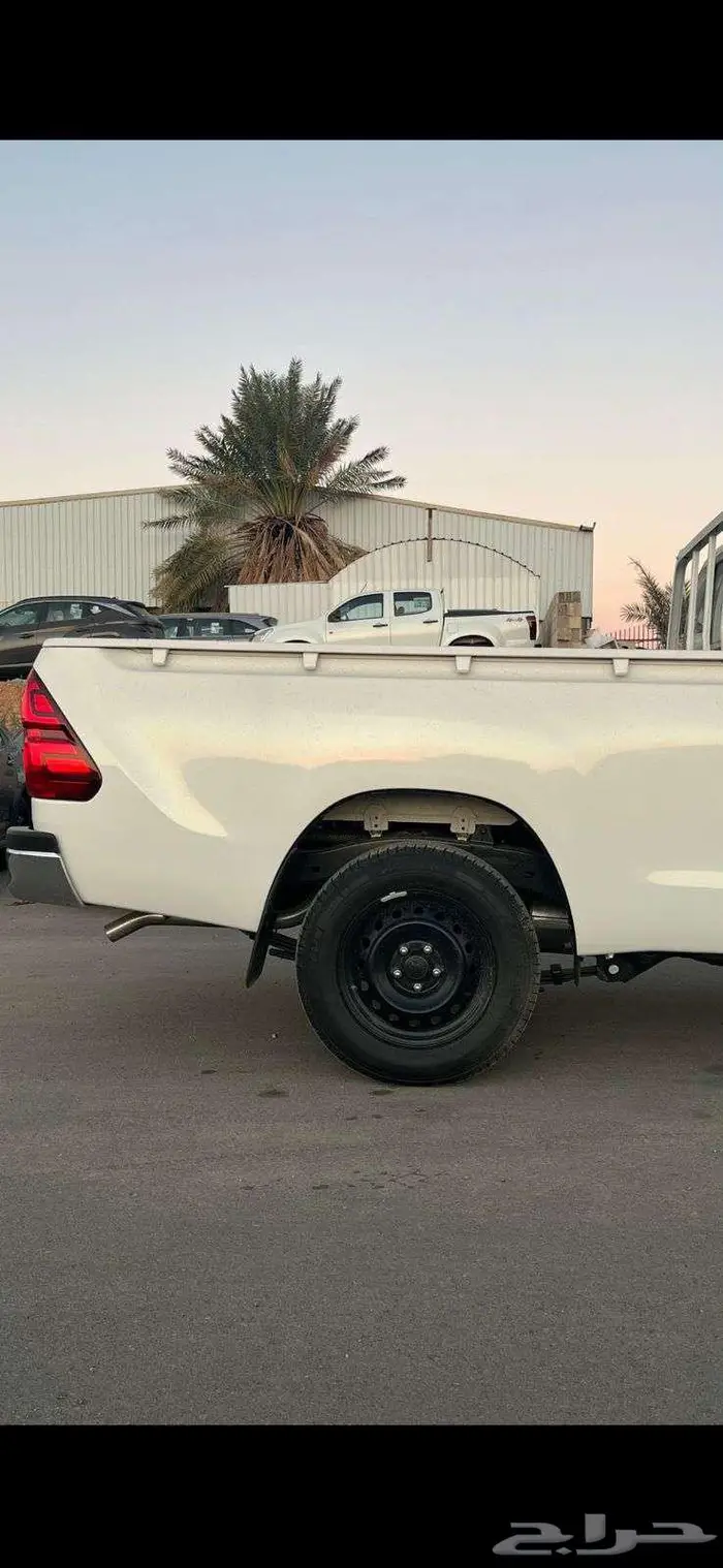 تويوتا هايلوكس غمارة ديزل 2025   تمويل بنسبة 0  أرباح 4