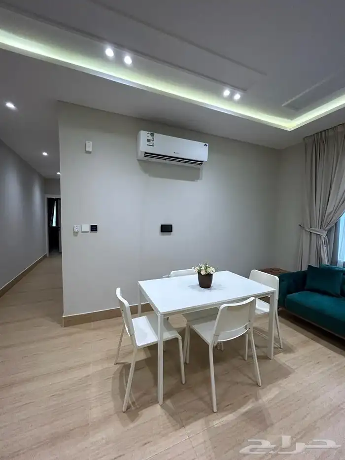 شقة للايجار المنطقة الشرقية الخبر الحمراء 0