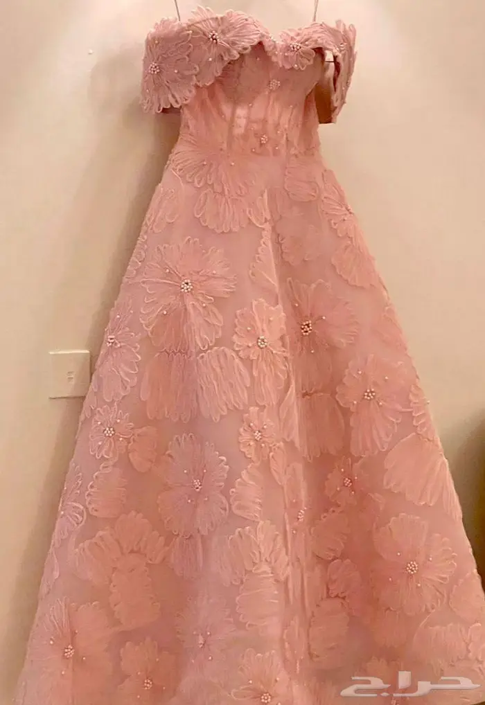 فساتين زفاف و شبكه للبيع و الايجار بسعر 1000 3