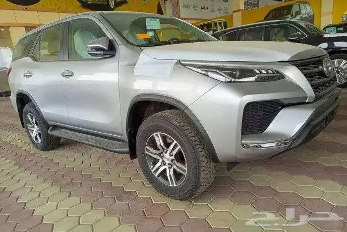 تويوتا فورتشنر GX2 دبل بنزين 2025 8