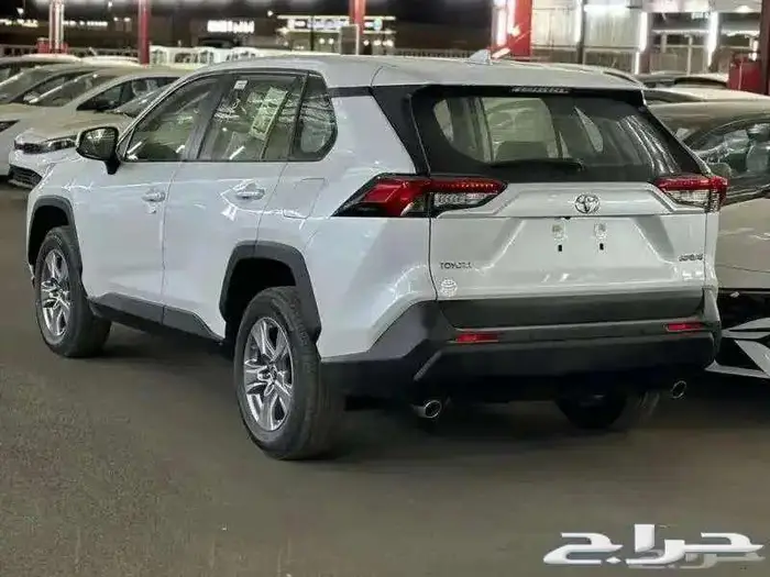تويوتا راف فور ال اي ستاندر دبل 2025 ابيض ورمادي 2