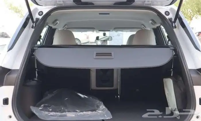 ميتسوبيشي اوتلاندر ستاندر 5 مقاعد بدون دبل 2025 4