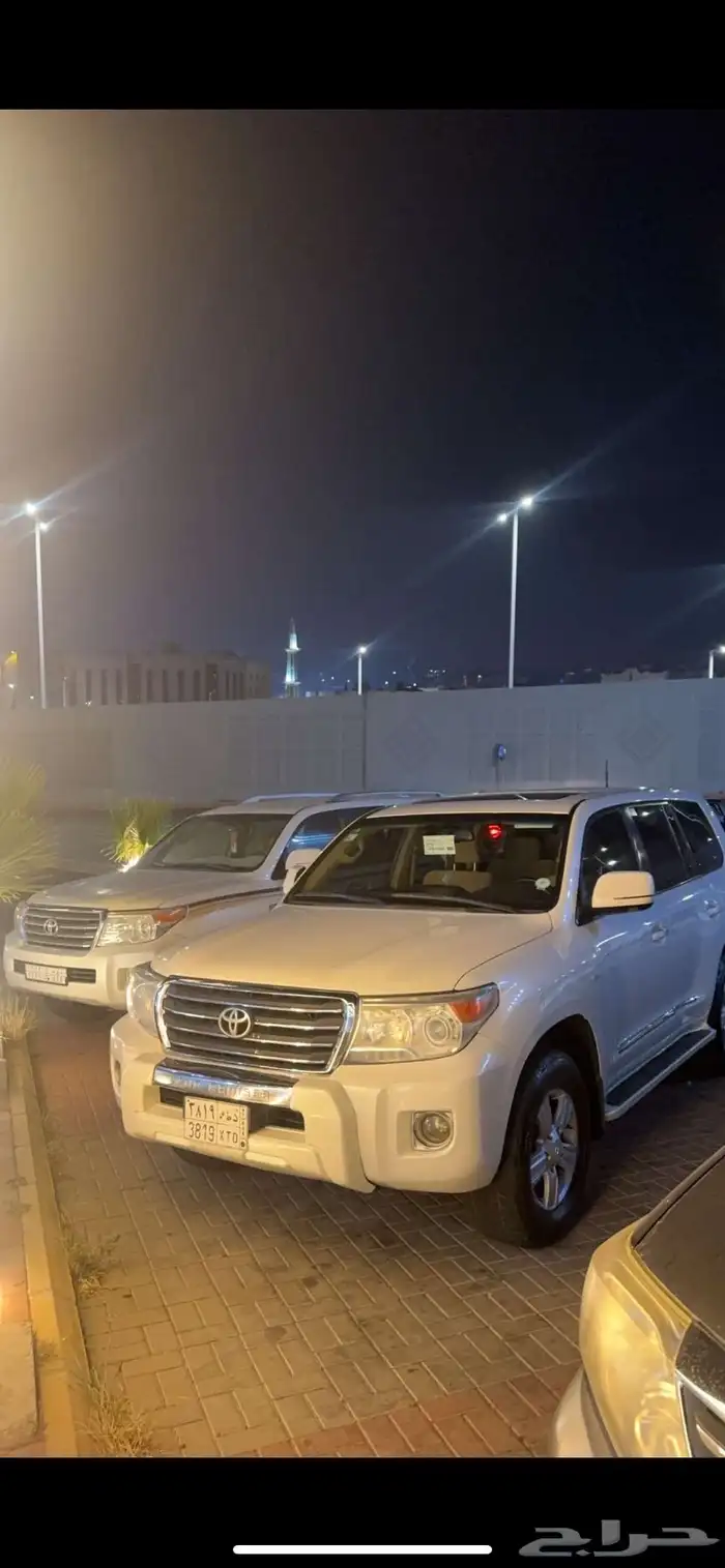 لاندكروزر 2011 6