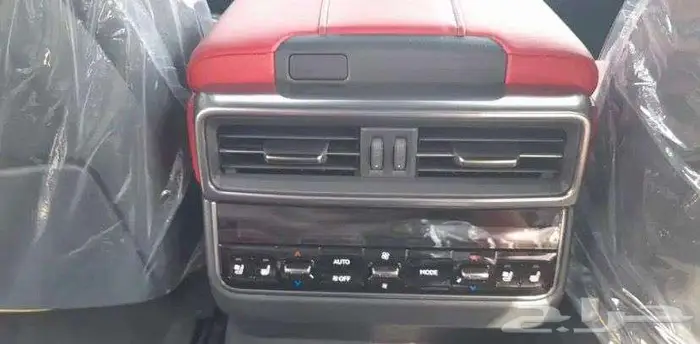 لكزس اف سبورت 2025 داخل احمر 20