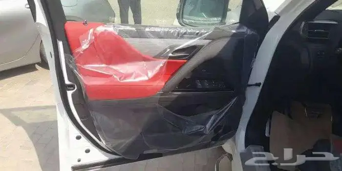 لكزس اف سبورت 2025 داخل احمر 25