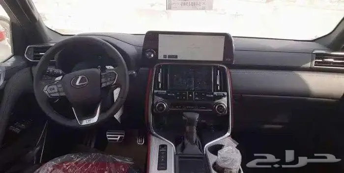 لكزس اف سبورت 2025 داخل احمر 8