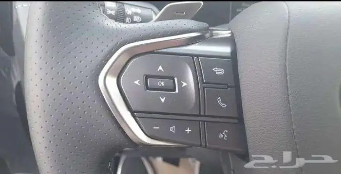 لكزس اف سبورت 2025 داخل احمر 9