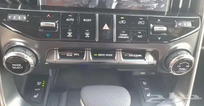 لكزس اف سبورت 2025 داخل احمر 7