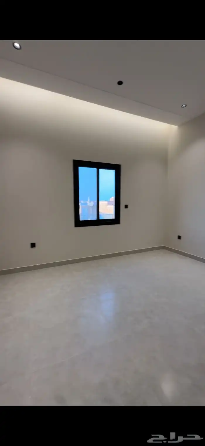 روف 5 غرف بحي السلامة خلف فندق المنزل 7