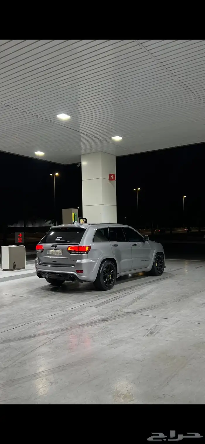 جيب قراند شيروكي SRT 4