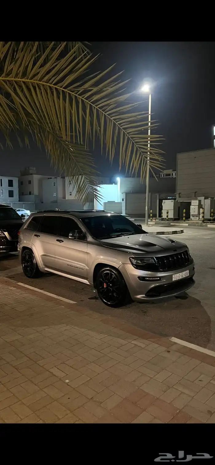 جيب قراند شيروكي SRT 5