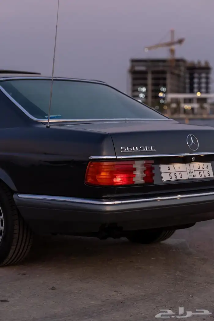 للبيع مرسيدس كوبيه 560 16
