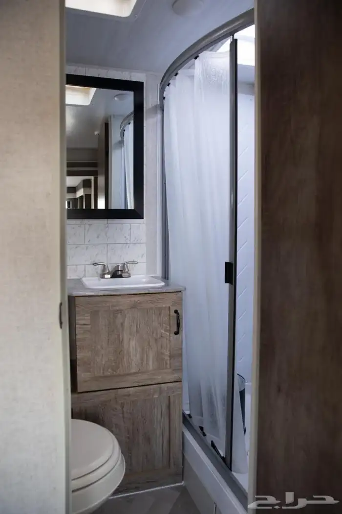 كرفان امريكي 16