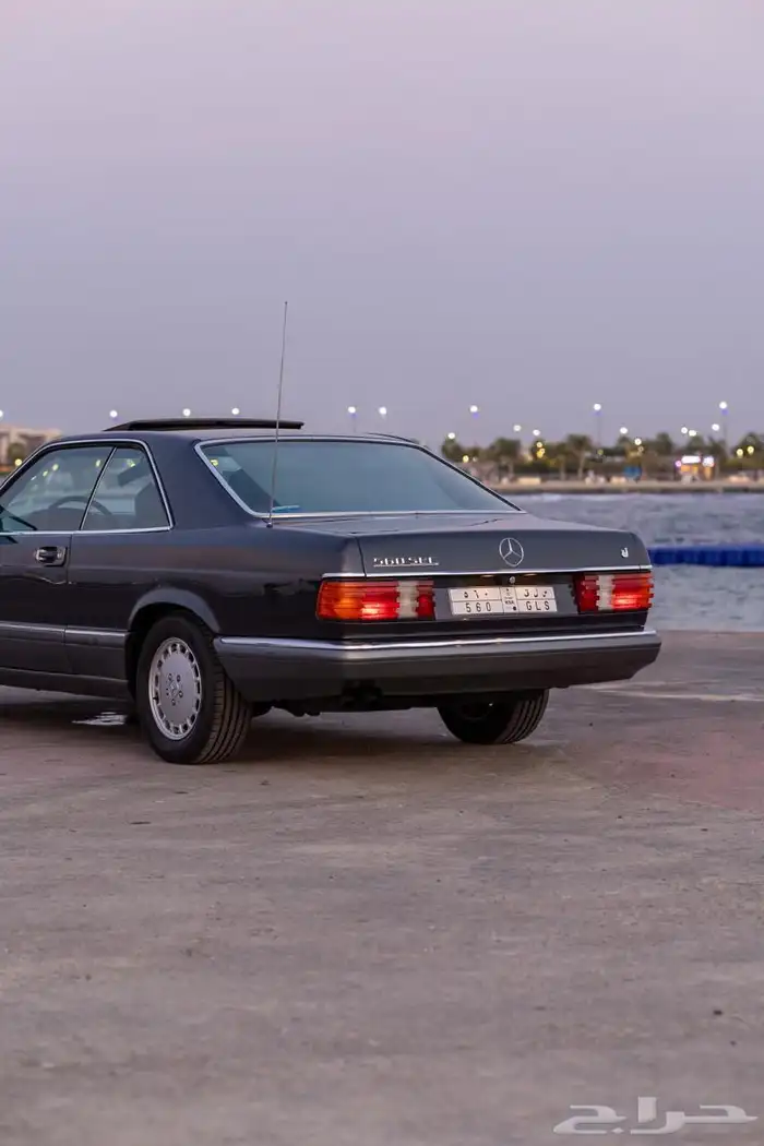 للبيع مرسيدس كوبيه 560 17