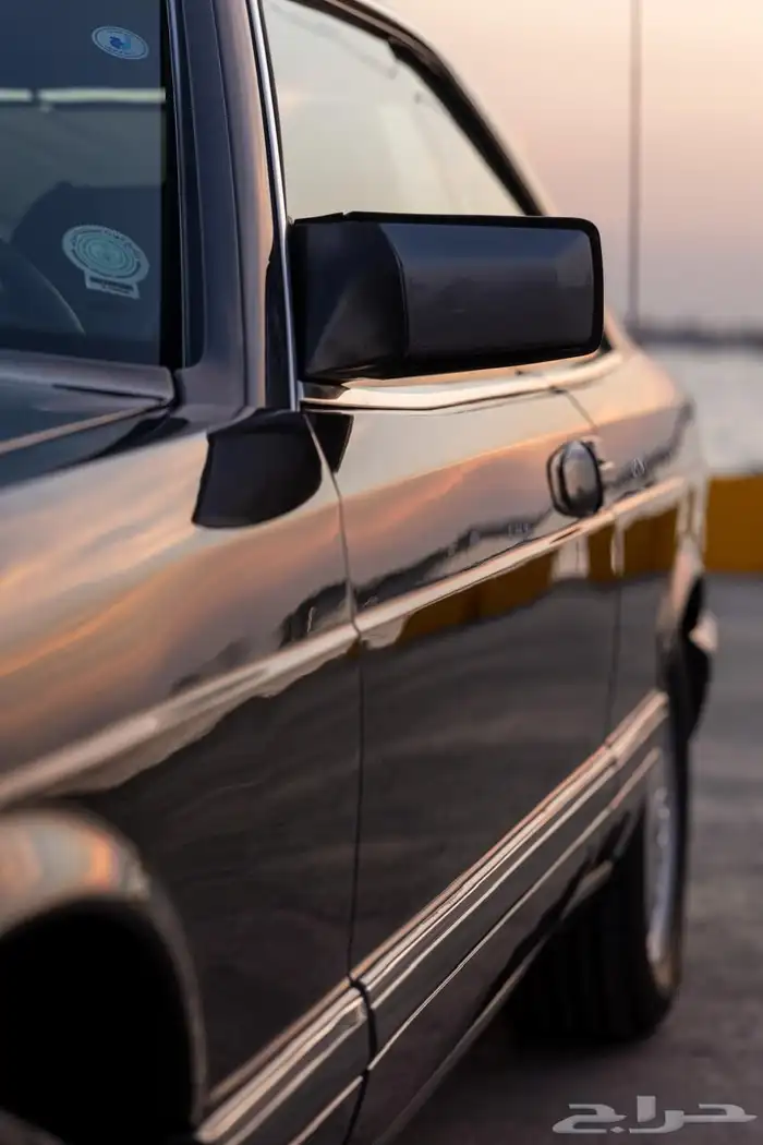 للبيع مرسيدس كوبيه 560 25