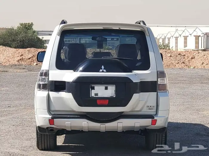 متسوبيشي باجيرو 2016 1