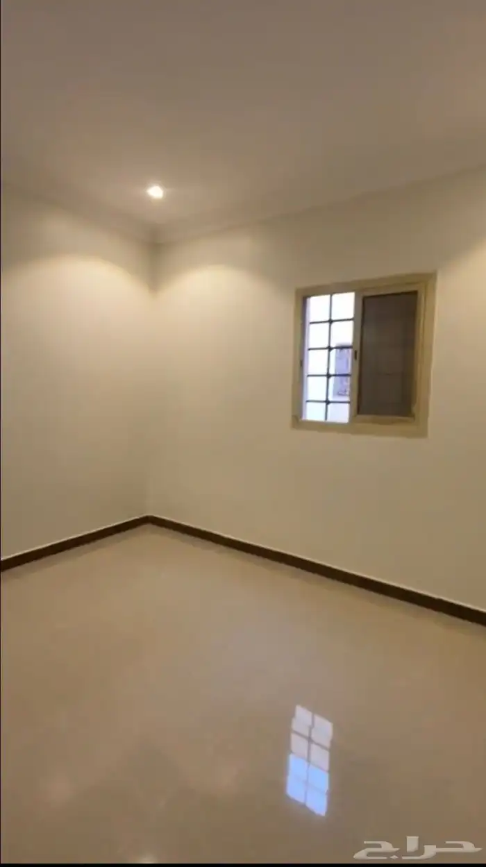 فيلا مساحة 348م مع شقتين للبيع بحي المونسيه 3