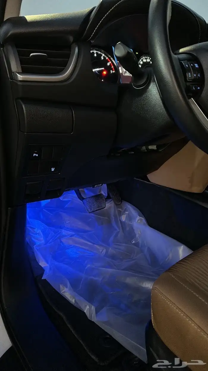 فورتشنر 2023 6سلندر عداد29الف وكالة 11