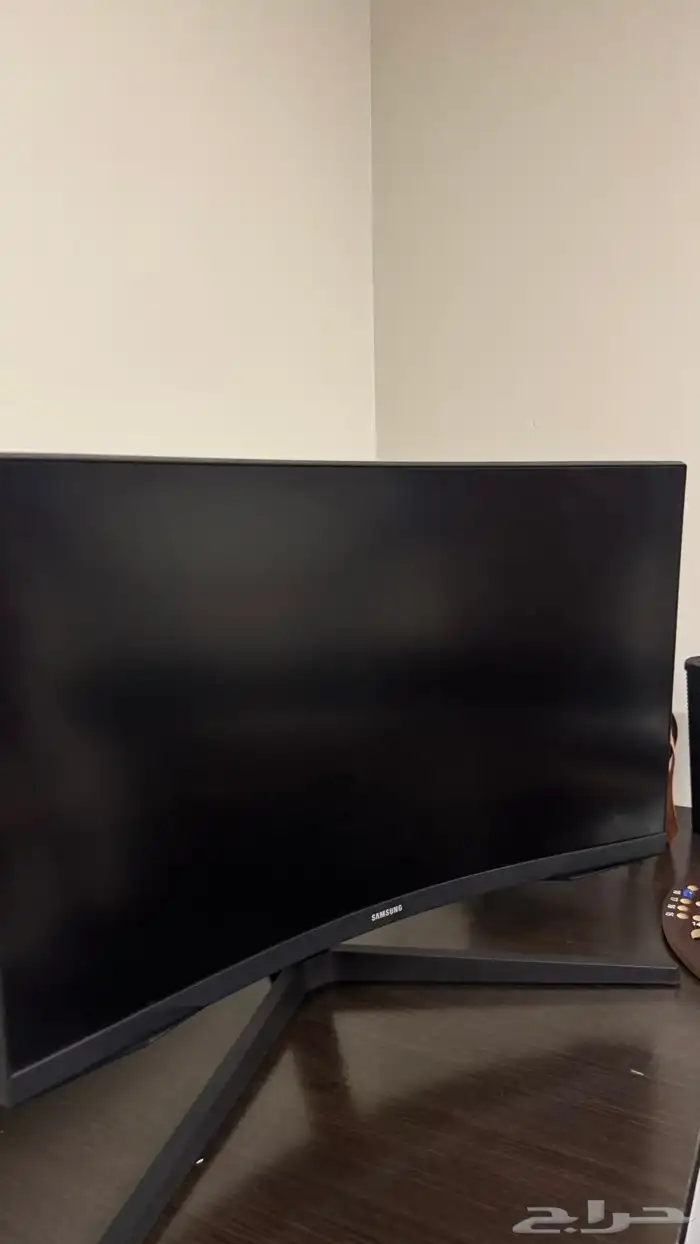 شاشة قيمنق منحنيه 1