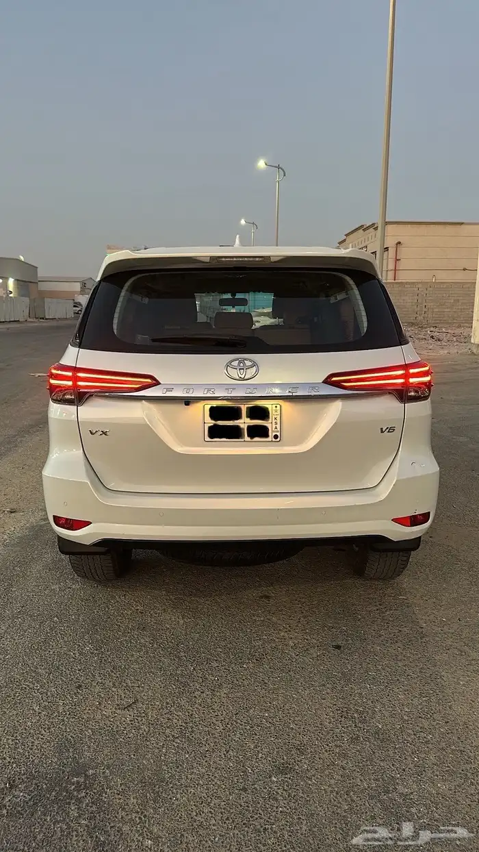 فورتشنر 2023 6سلندر عداد29الف وكالة 7