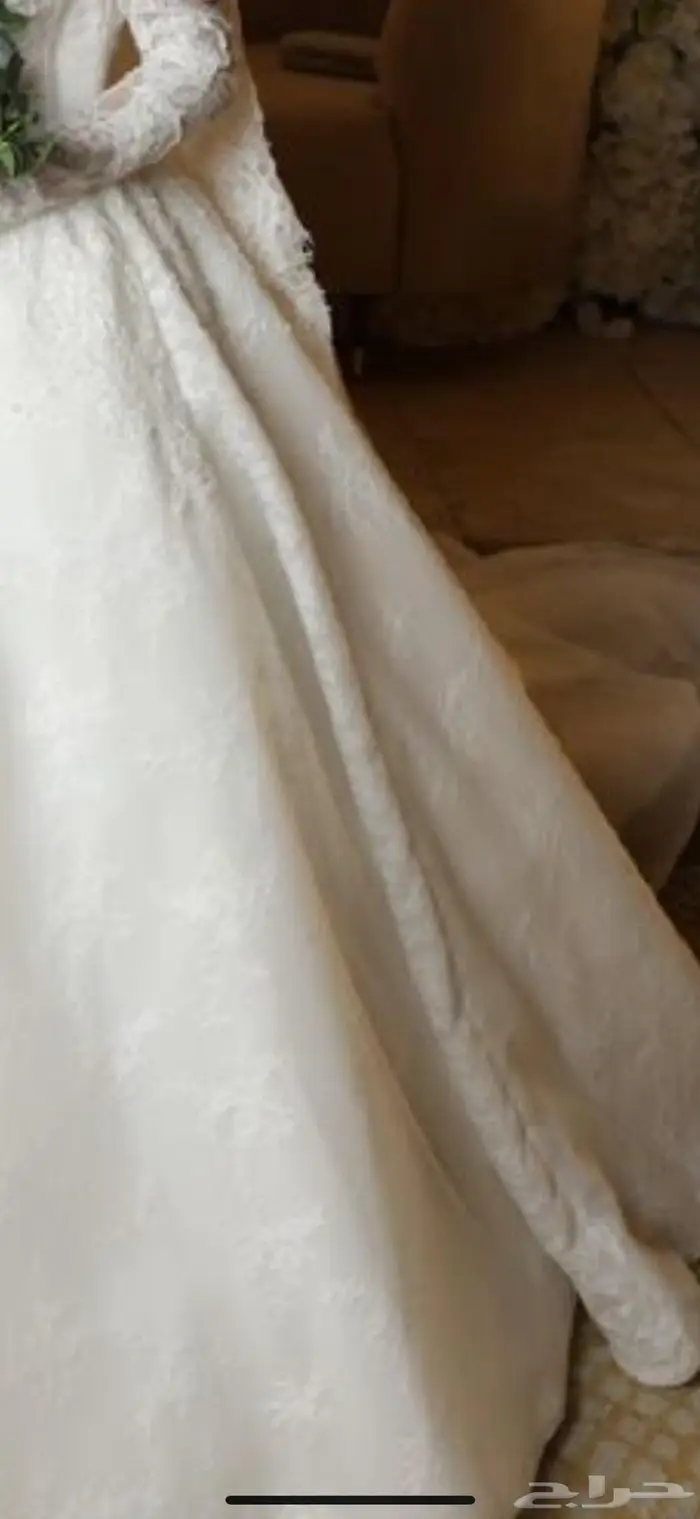 فساتين زفاف و شبكه للبيع و الايجار بسعر 1000 2