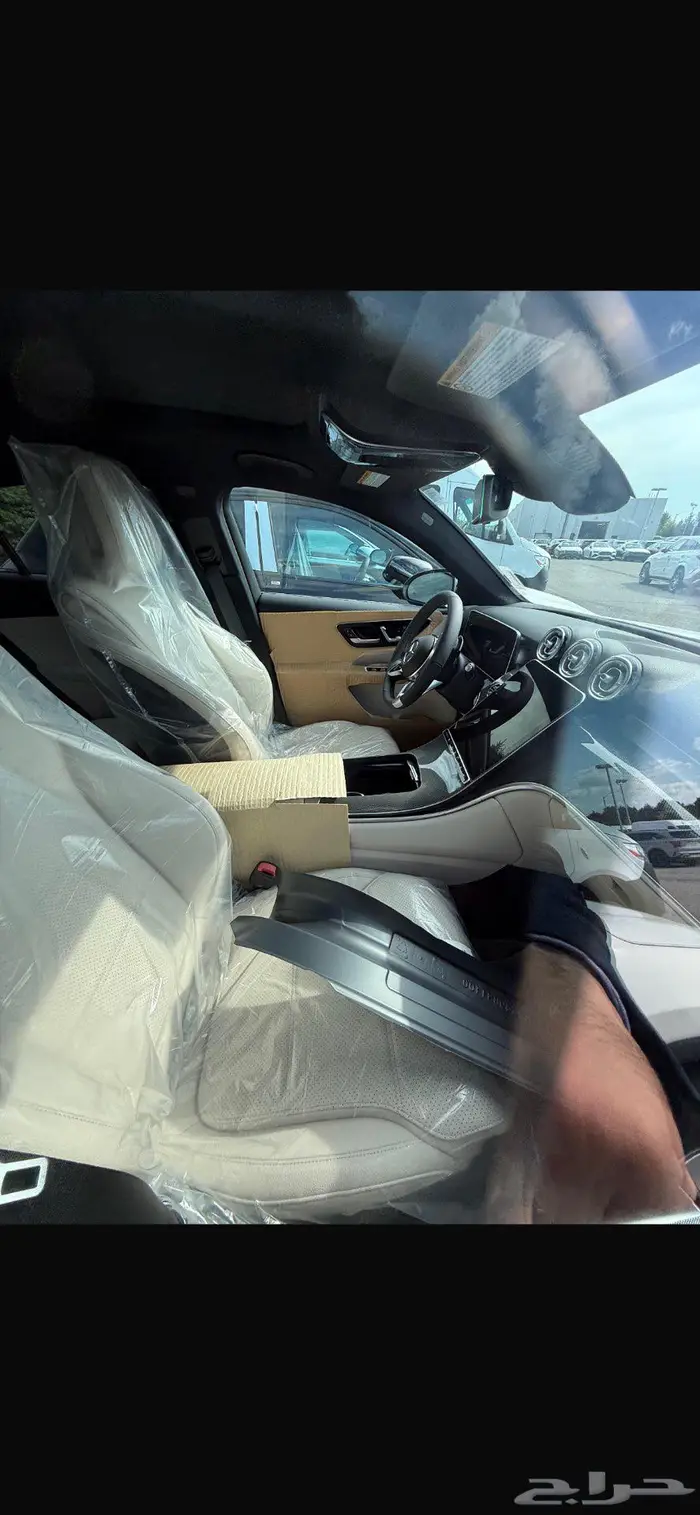 للبيع مرسيدس 2026 GLC300 ((ب240 الف ريال)) 9