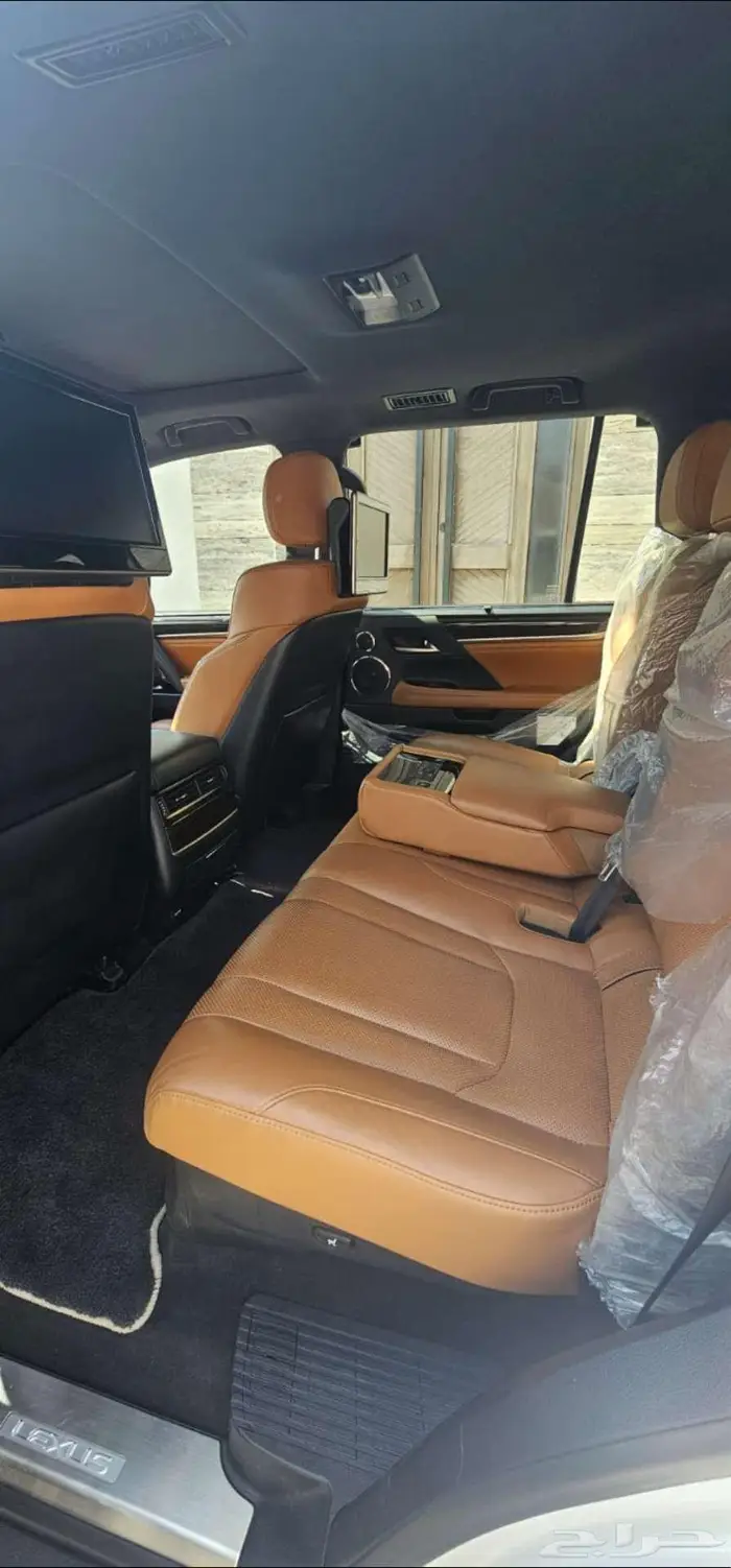لكزس LX 2021 نظيف ممشى 57 ألف فقط 4