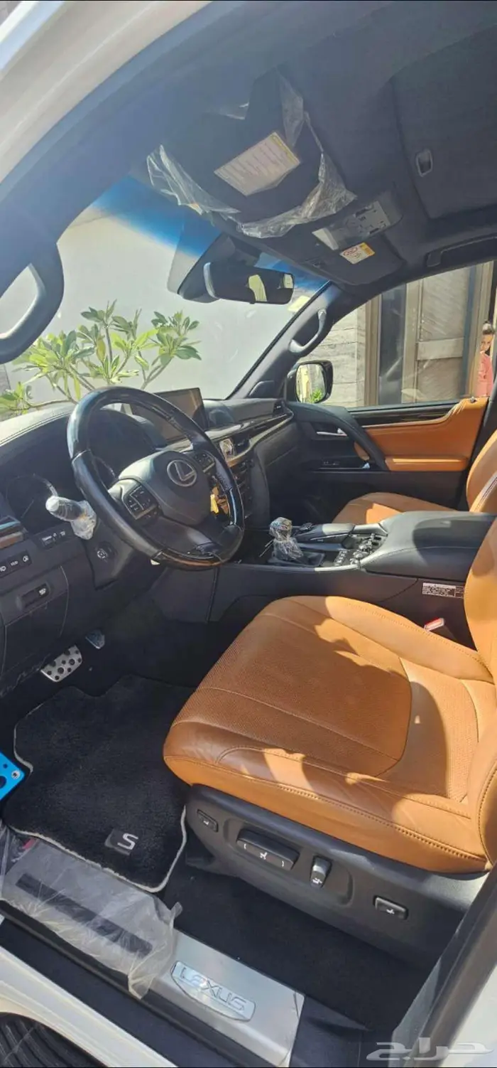 لكزس LX 2021 نظيف ممشى 57 ألف فقط 3