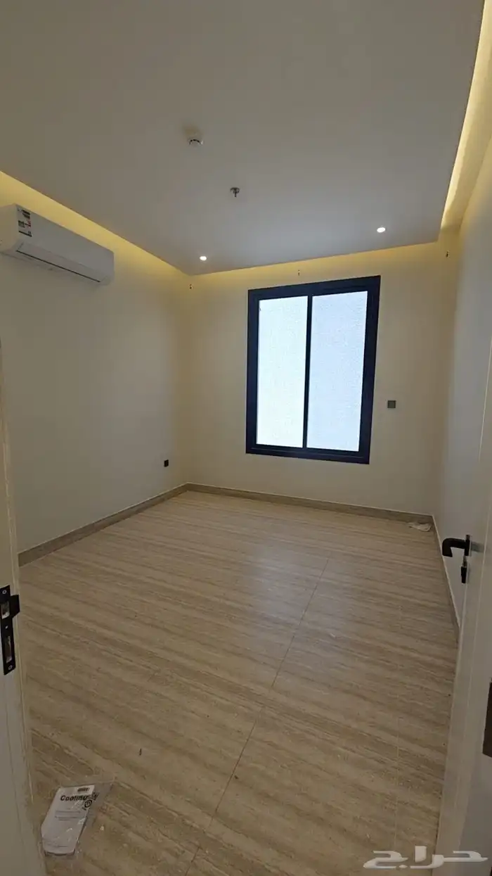 للايجار شقة بحي الرمال (الخنيني) مشروع الرمز غرفتين وصالة 4