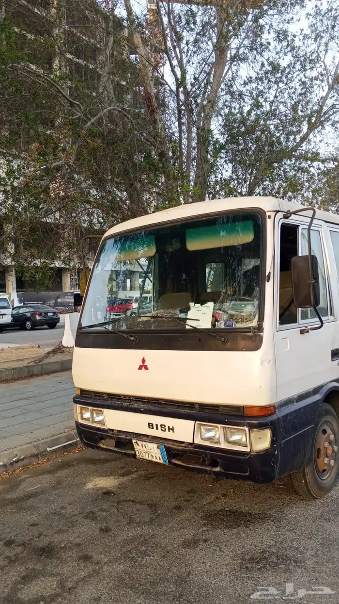 حافلة ميتسوبيشي للببع 1