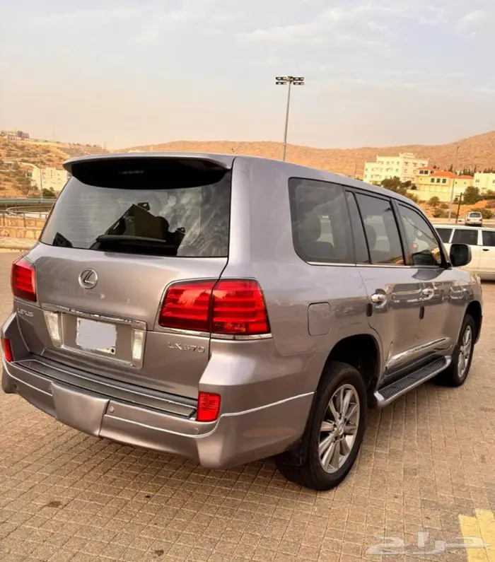 لكزس LX 570 0