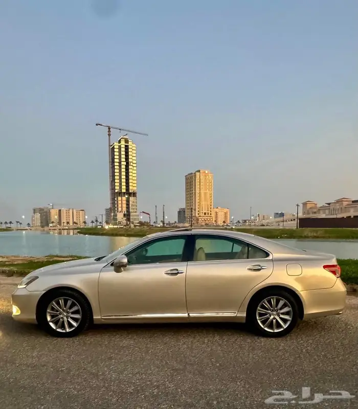 لكزس ED موديل 2010 نظيف . 4