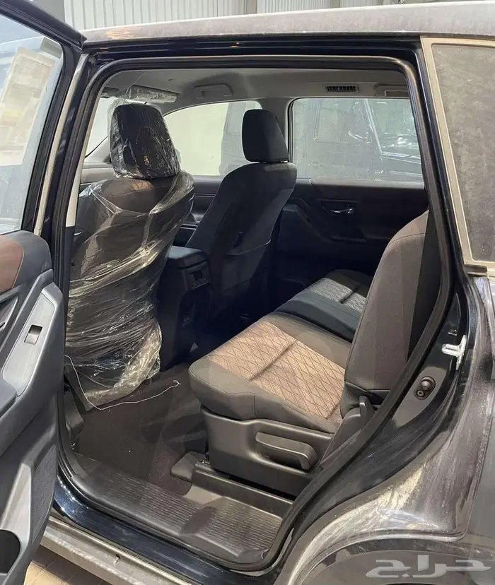 تويوتا انوفا بنزين 2025 7