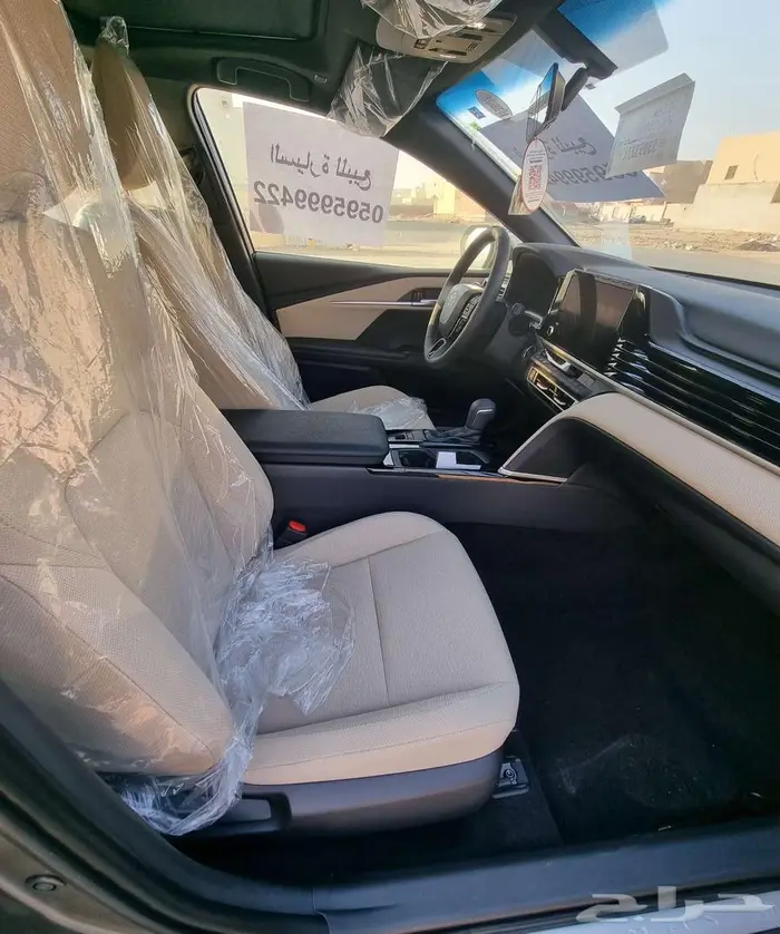 كامري LE 2025 اصفار سعودي 3