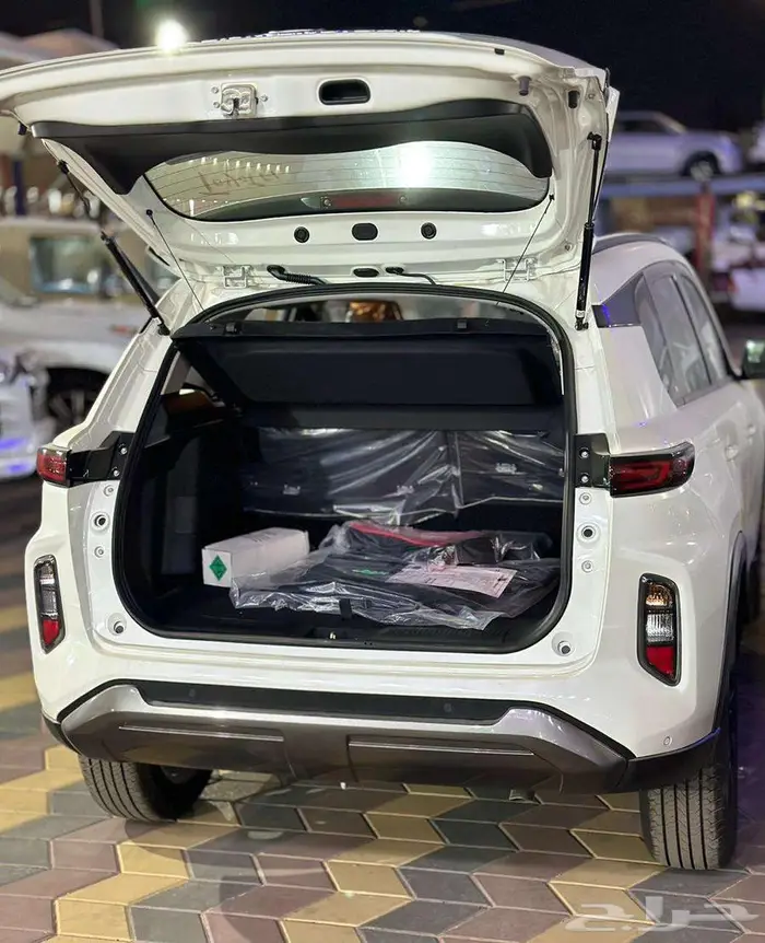 تويوتا اوربان استاندر 2026 9