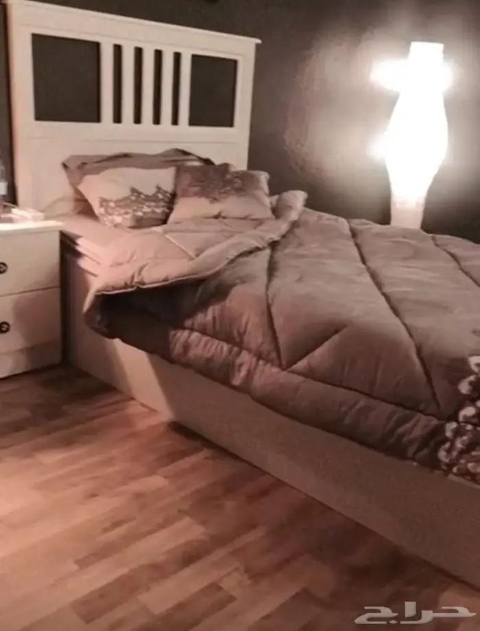 غرفة نوم شبه جديدة نفر ونص 0